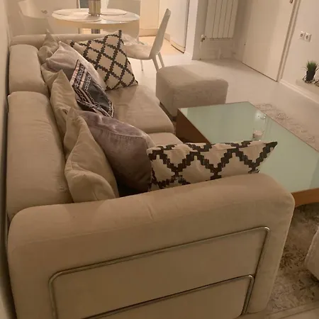 Stylish White 10 Apartment *