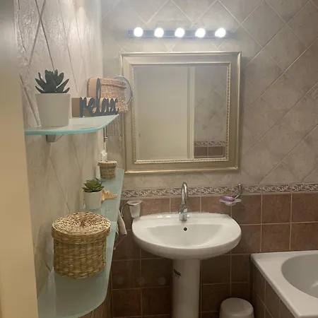 Apartment Stylish White 10 *