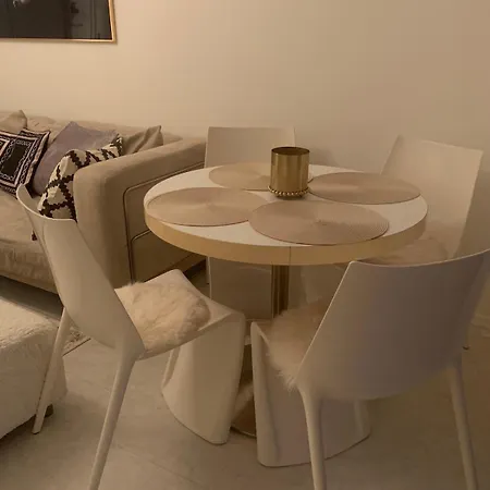 Stylish White 10